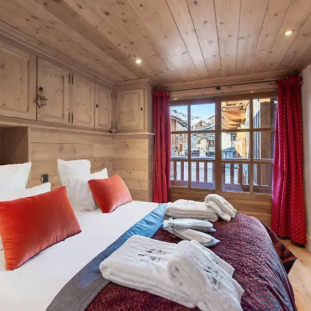 Chalet La Tania, 6 Pieces, 10 Personnes - Fr-1-568-46 Courchevel