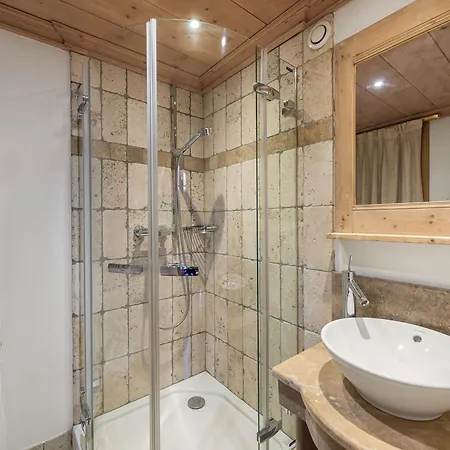 Chalet La Tania, 6 Pieces, 10 Personnes - Fr-1-568-46 * Courchevel